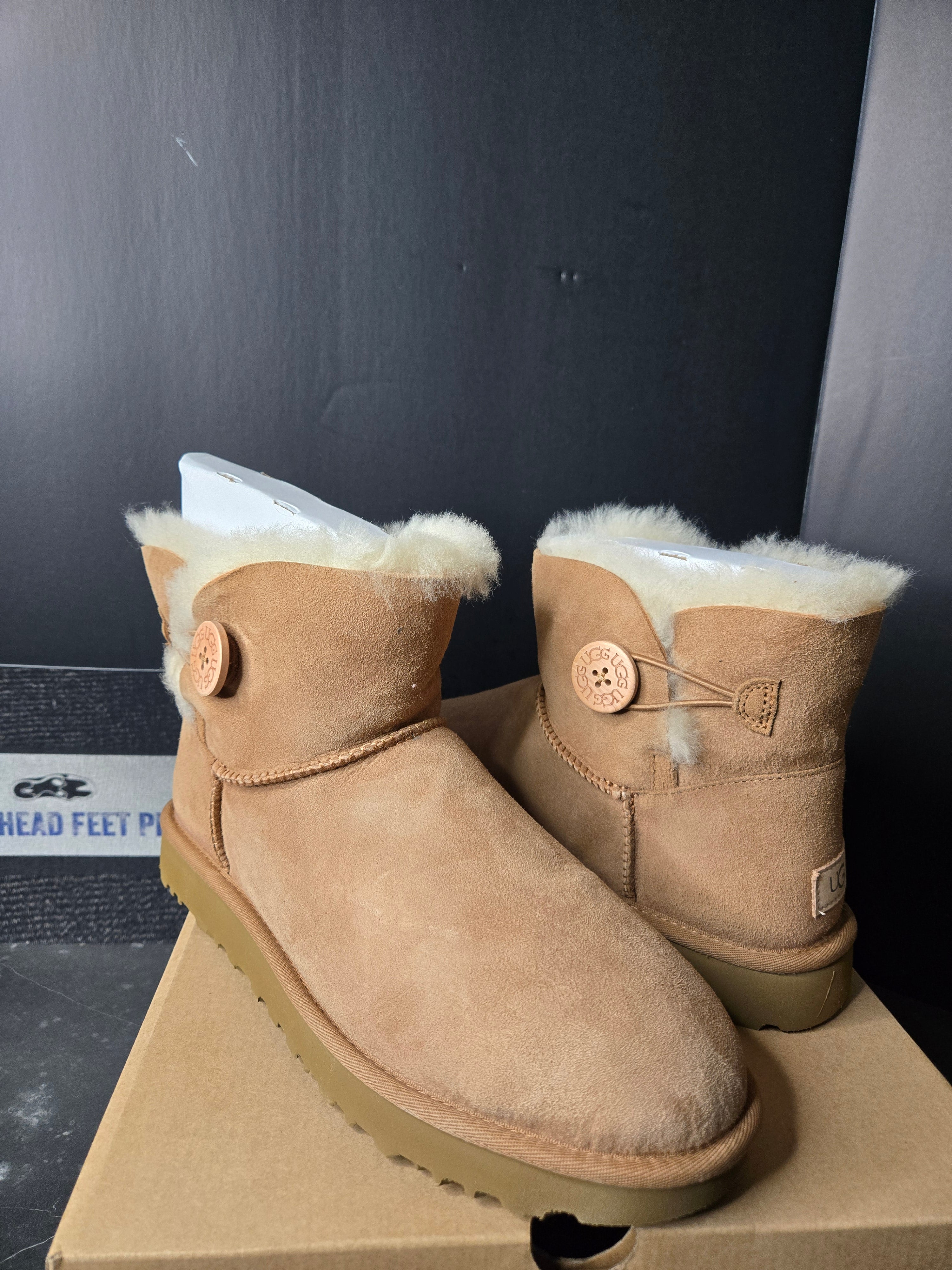 UGG 1016422 Mini Bailey Button II Ladies Boots