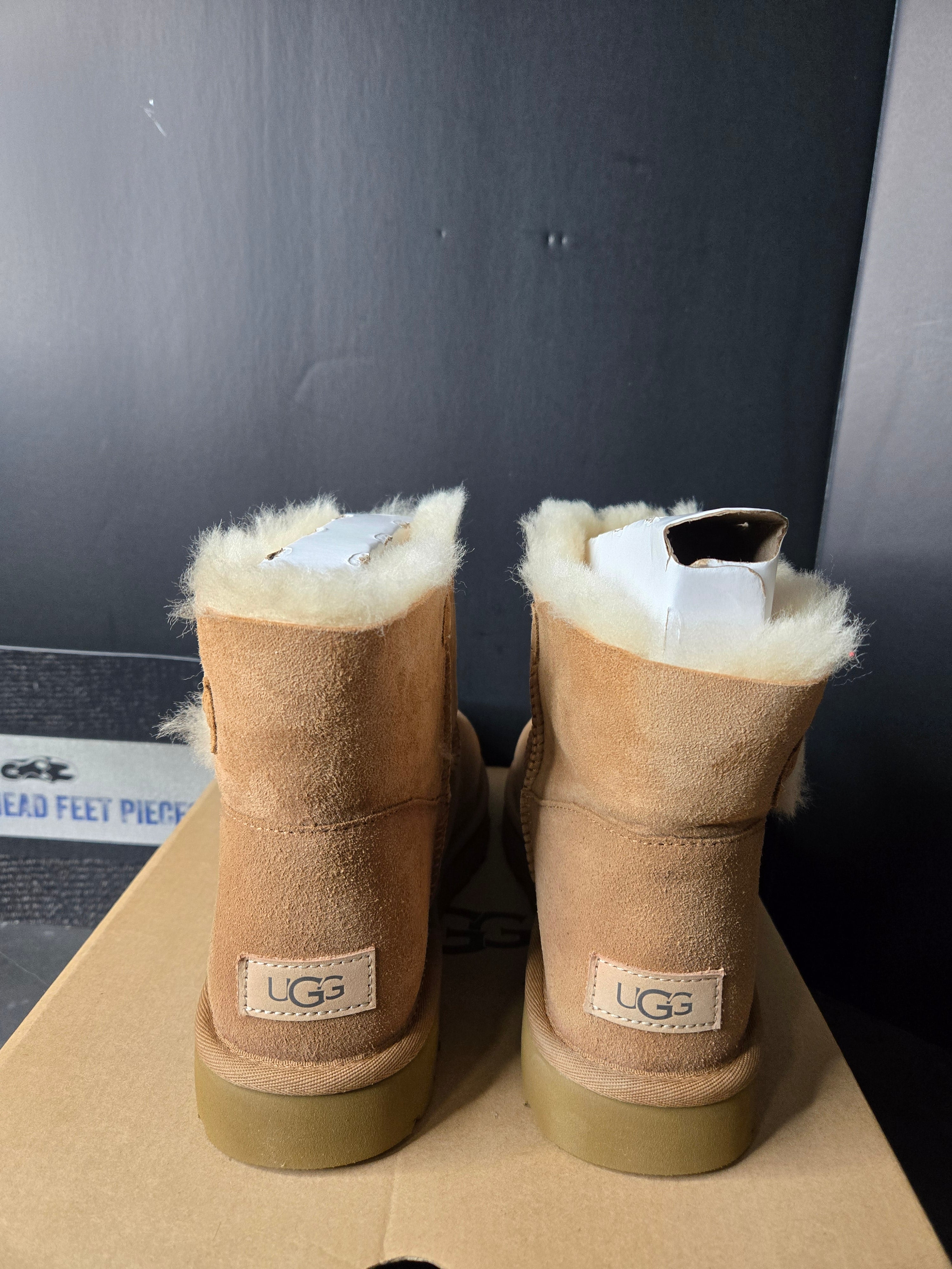 UGG 1016422 Mini Bailey Button II Ladies Boots