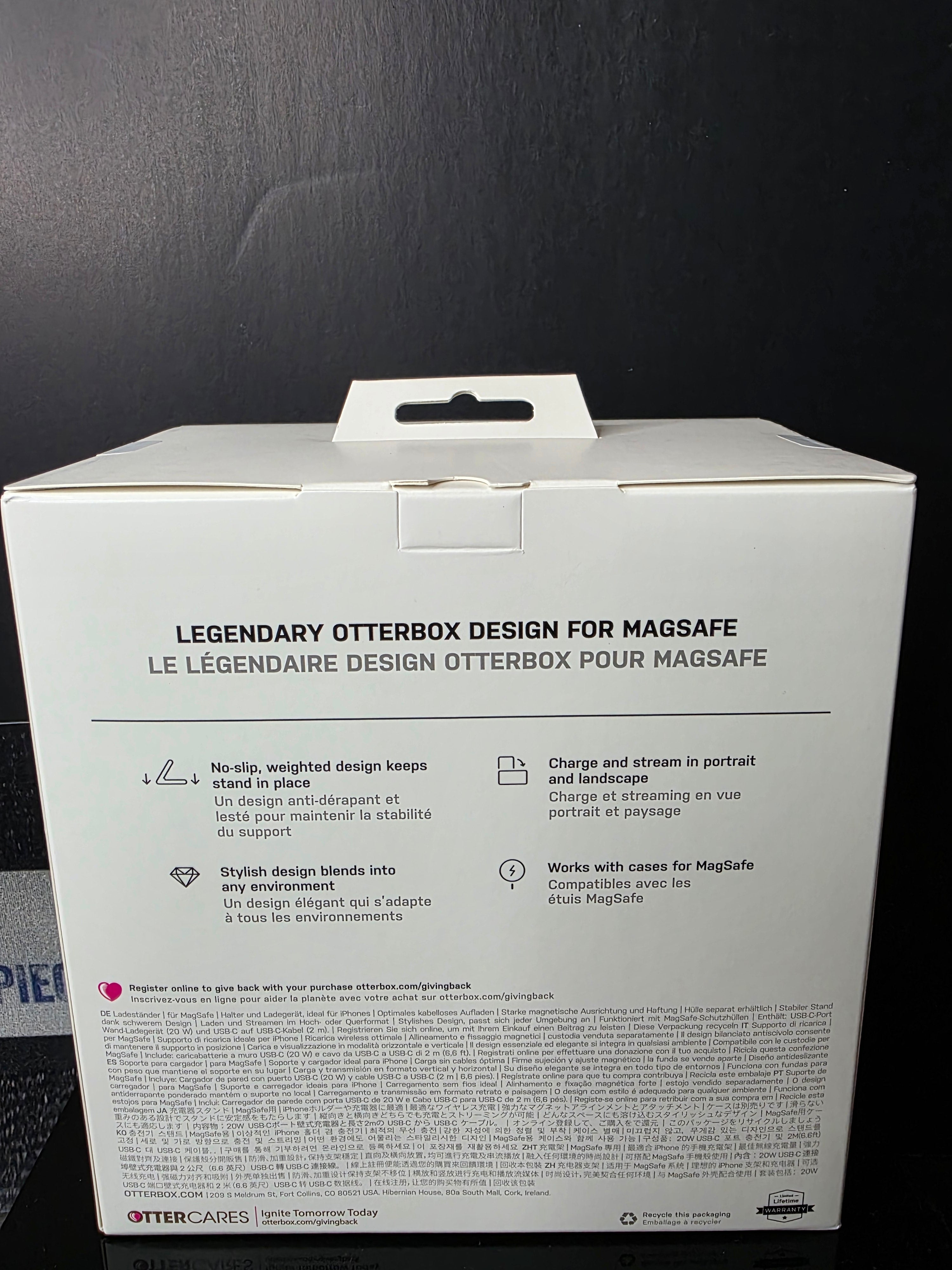 OtterBox Charger Stand For Apple MagSafe - 7.5W - White NIB Mag Safe Magnet