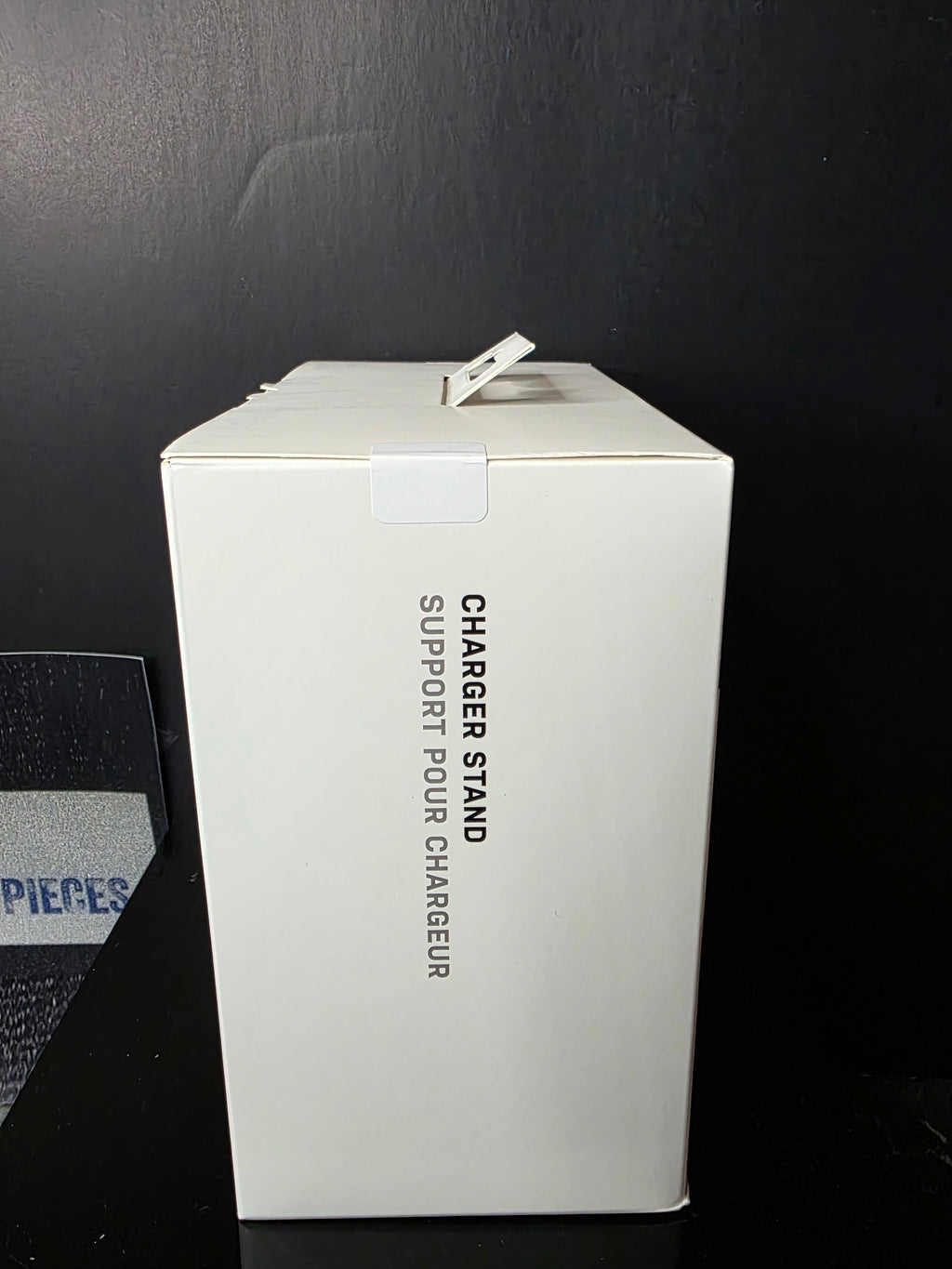 OtterBox Charger Stand For Apple MagSafe - 7.5W - White NIB Mag Safe Magnet