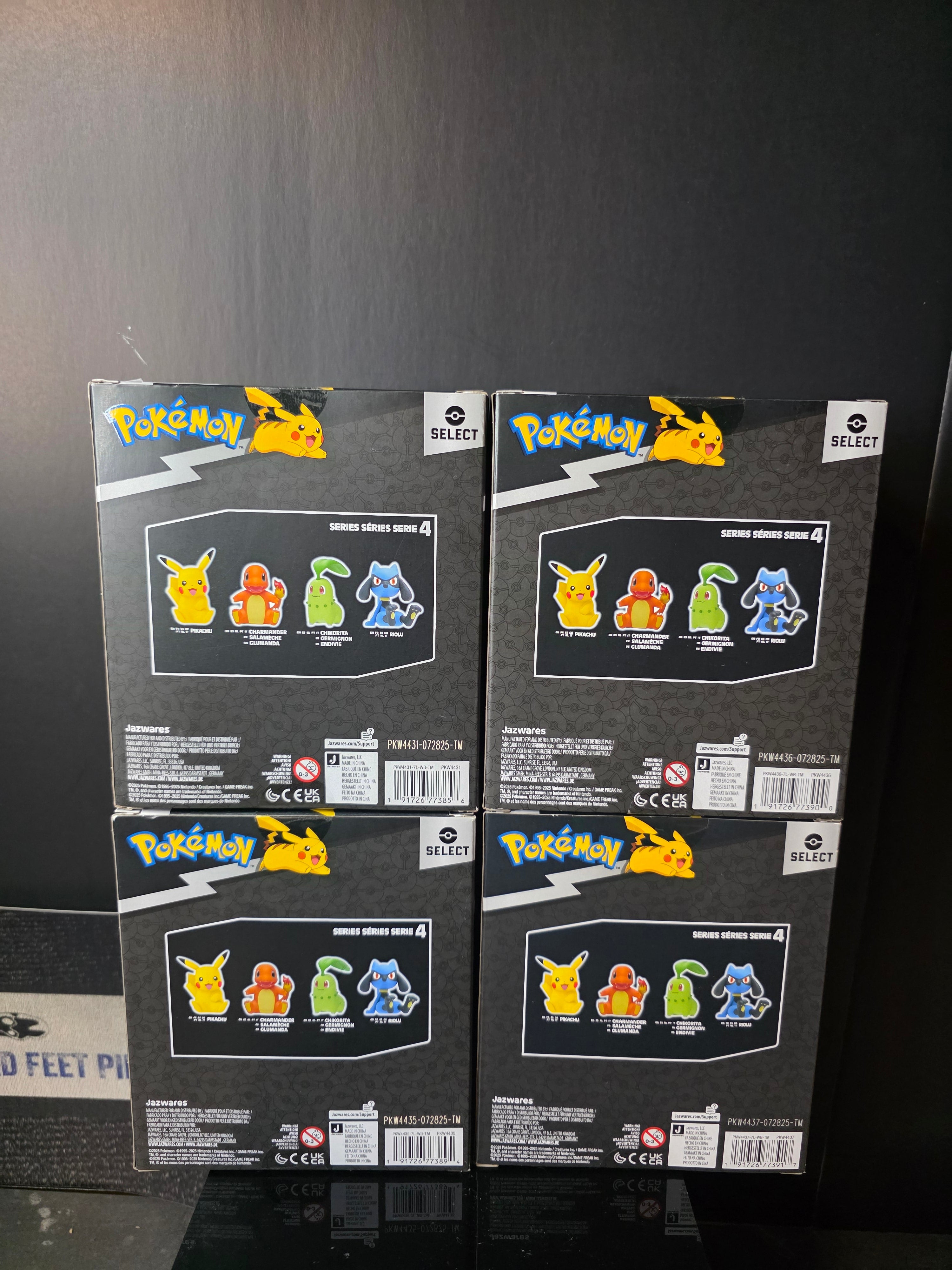 Pokémon Select Series 4 Set Pikachu Charmander Riolu Chikorita Vinyl Figures New